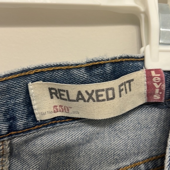 Levi’s 550 relaxed fit denim shorts: size two (runs a bit loose) - Picture 3 of 3